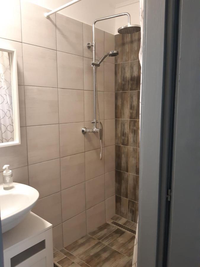 Nora Apartman Дьюла Екстер'єр фото