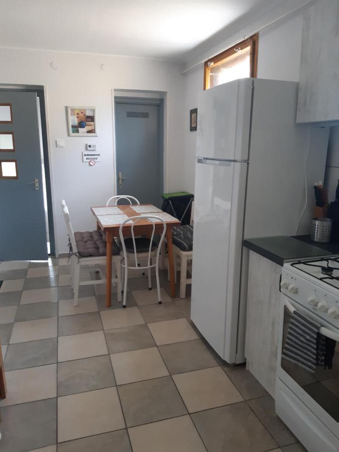 Nora Apartman Дьюла Екстер'єр фото