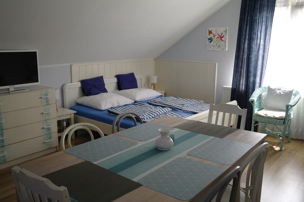 Nora Apartman Дьюла Екстер'єр фото